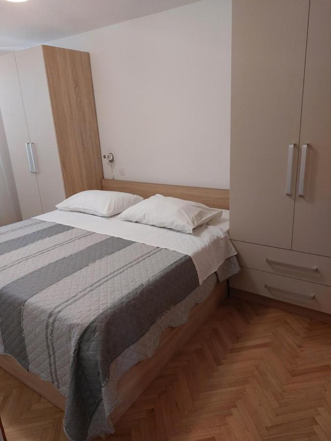 Apartments Mlacovic Раб Экстерьер фото